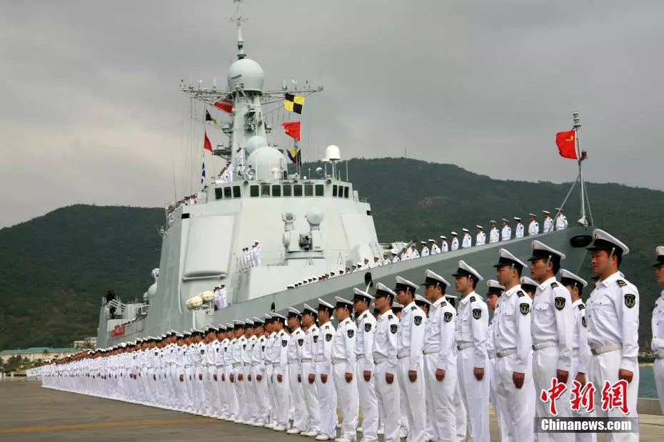 人民海军70年